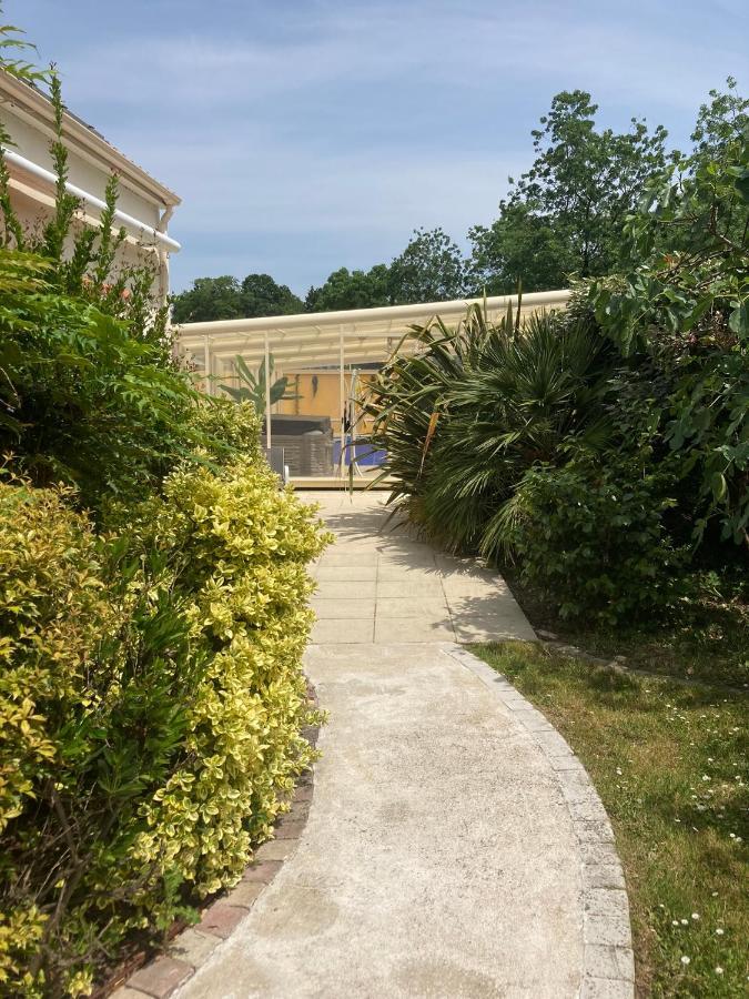 Chai Saint Jean Camelia Piscine Et Spa Luaran gambar